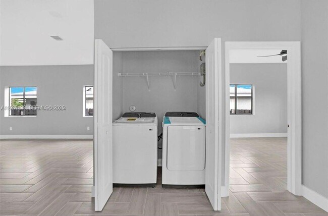 Building Photo - 2210 Farragut St