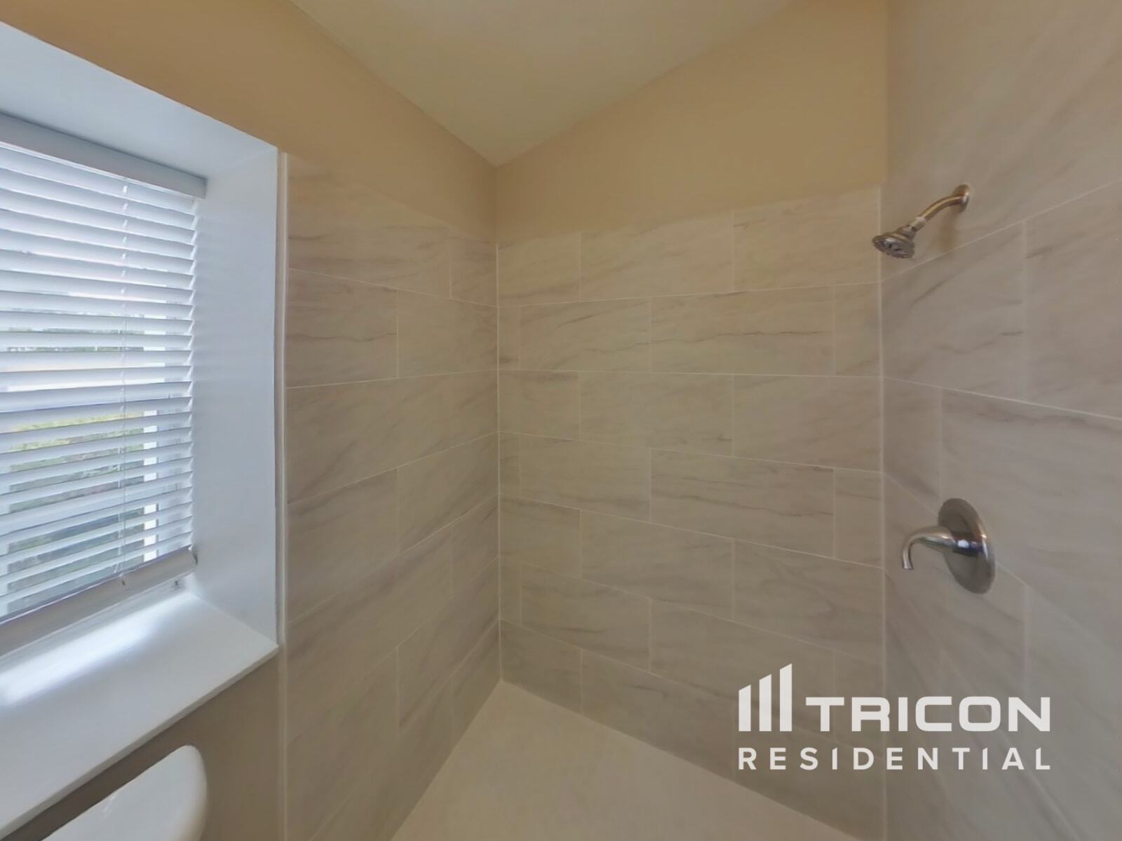 Building Photo - 13410 Maureen Ave