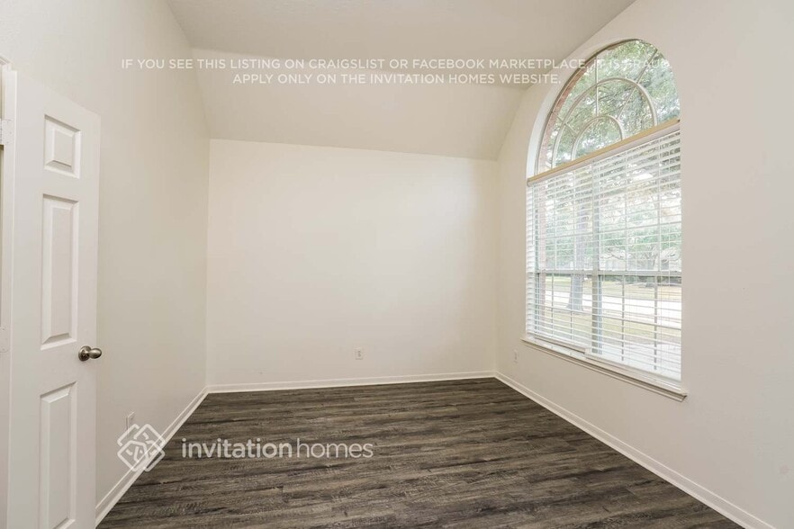 Building Photo - 12802 Magnolia Leaf St