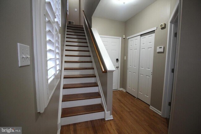 Building Photo - 151 Jackson St