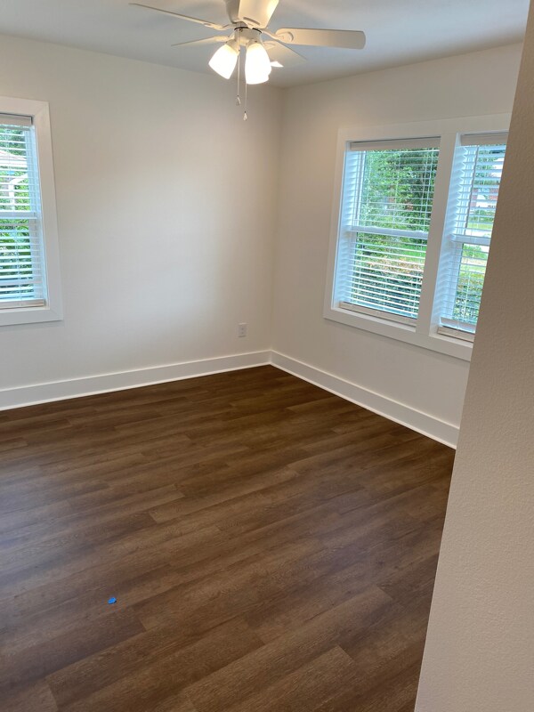 Building Photo - 629 Whitney Dr