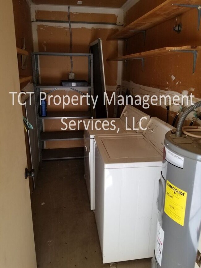 Building Photo - Adorably Updated Patio Home near Old Town Scottsdale