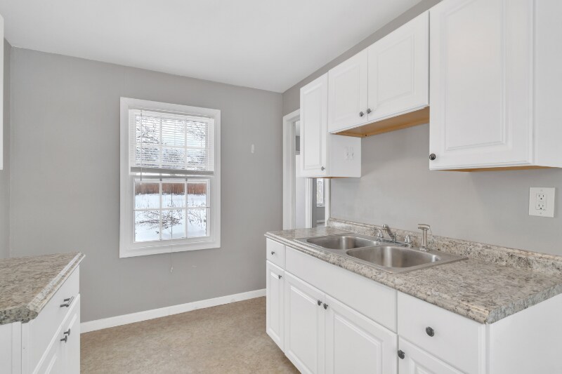 Building Photo - 41 Lynbrook Ave