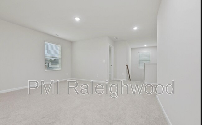 Building Photo - 540 Bridger Dr