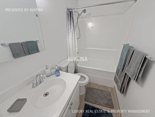 Building Photo - 936 Lehua Ave