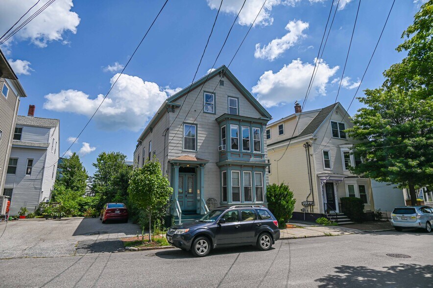 Exterior of Building - 95 Beckett St