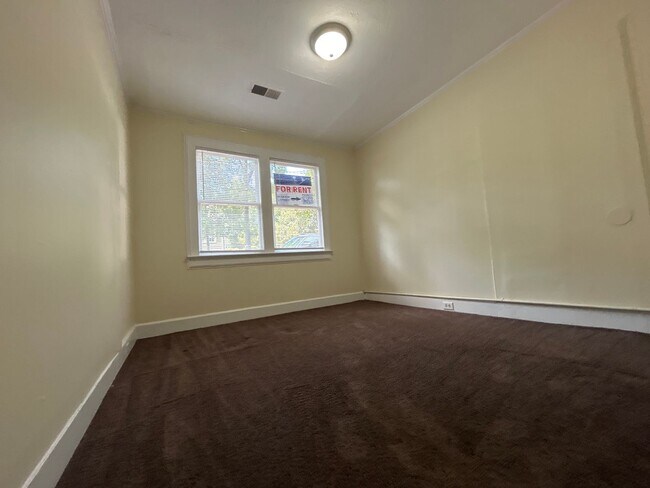 Building Photo - 1401 Kinderway &amp; 4300-4302 Wentworth -...