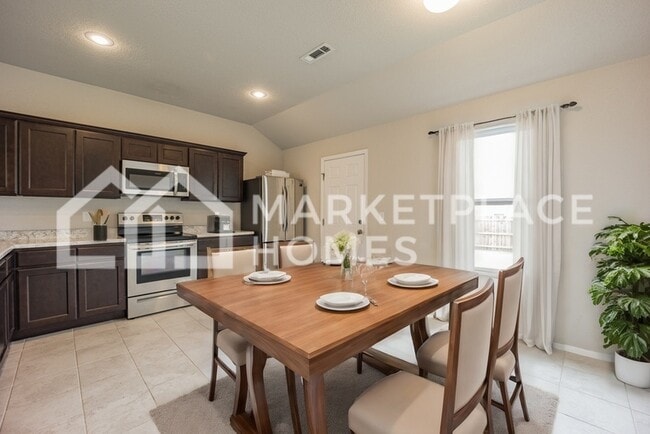 Building Photo - 825 NW 68th Ave