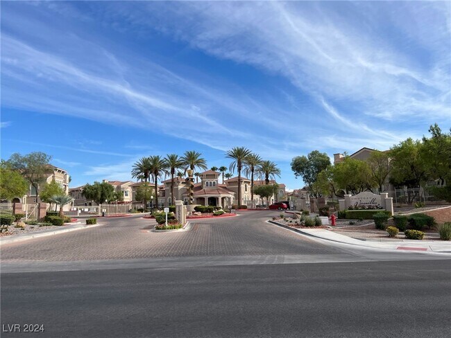 Primary Photo - 10550 W Alexander Rd