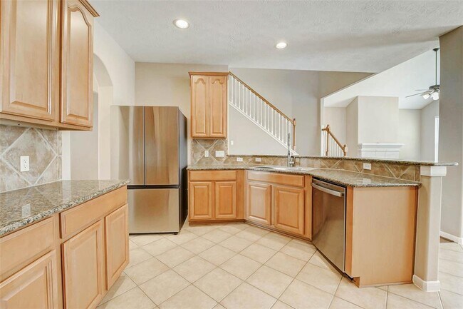 Building Photo - 26311 Sagewood Forest Dr