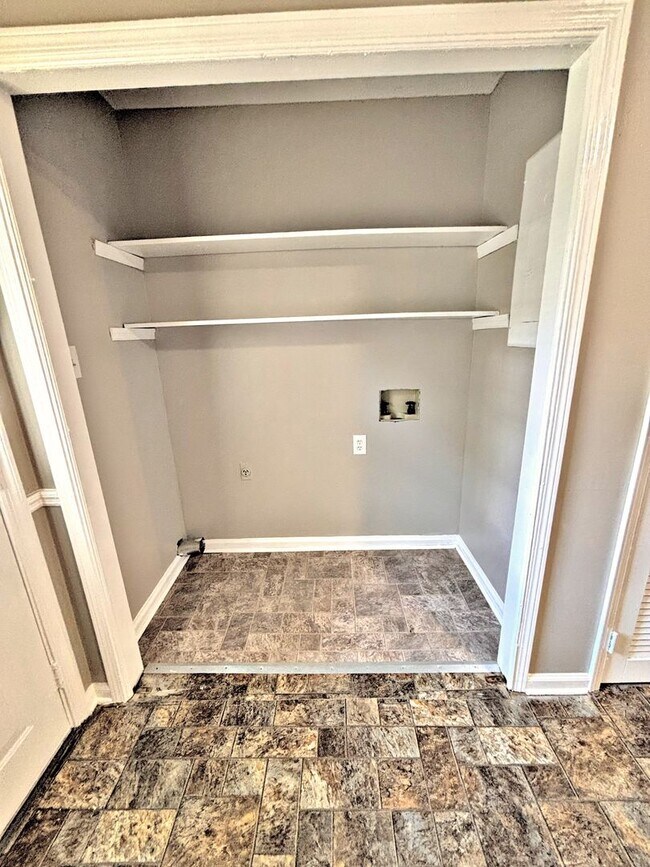 Building Photo - 2917 Wimberly Dr SW