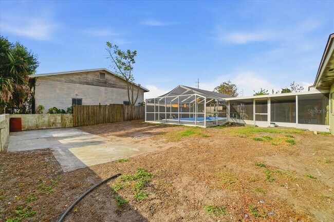 Building Photo - 3022 Hickory St