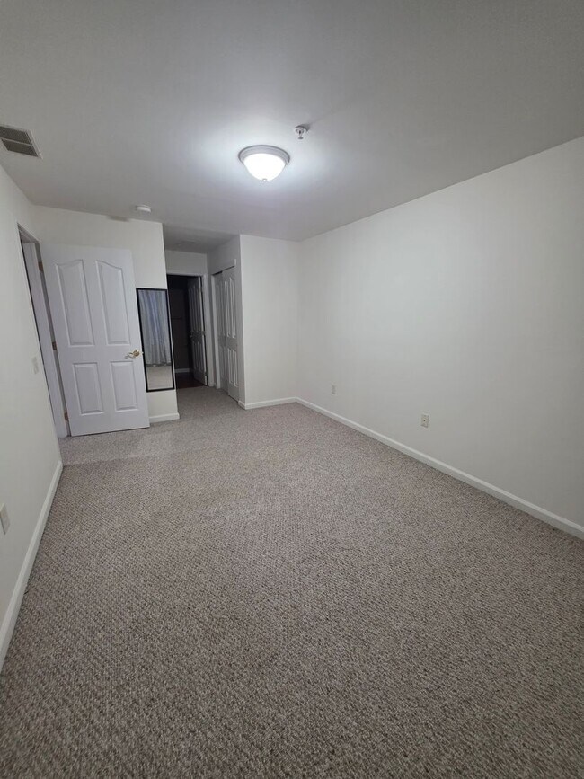 Building Photo - Waters Edge Condos