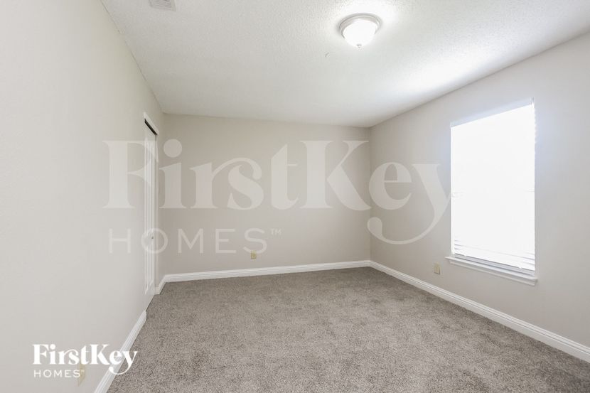 Building Photo - 1346 Alonzo Pl