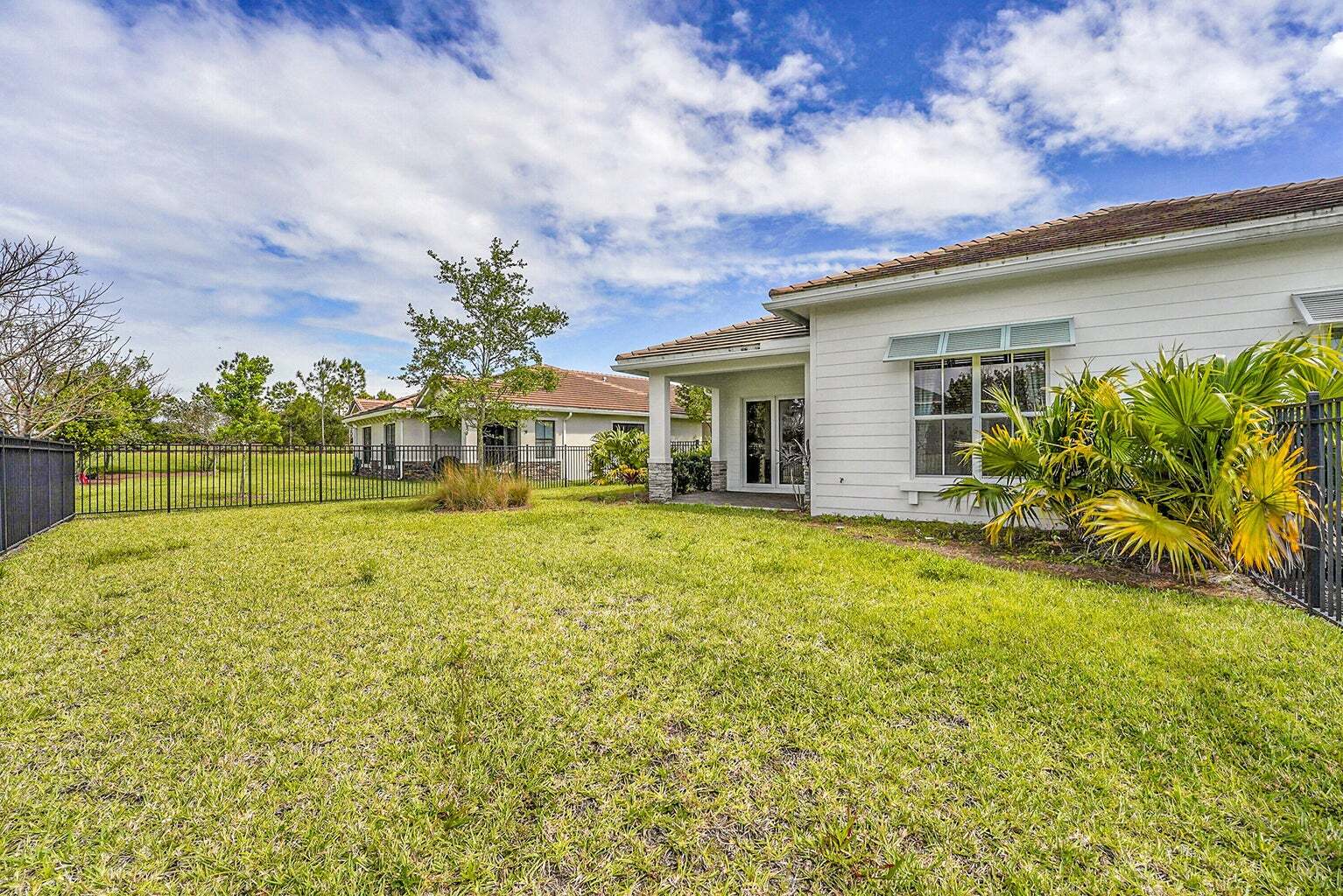 Building Photo - 19515 Weathervane Way