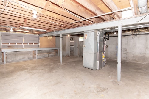 Building Photo - 23250 W 75th St