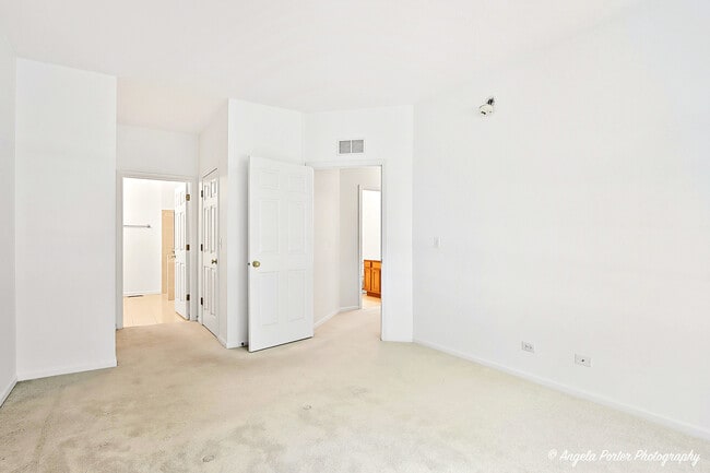 Building Photo - 4212 Savoy Ln