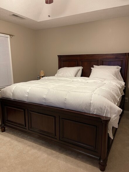 Building Photo - 412 S Prestwick Ln