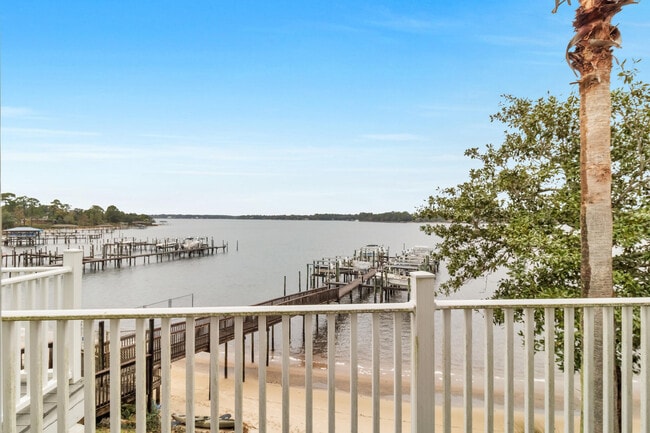 Building Photo - 7280 Jacobs Trail