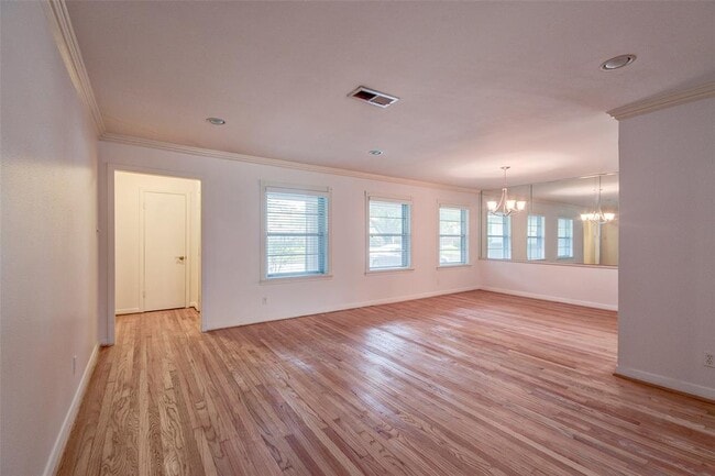 Building Photo - 4710 Willowbend Blvd