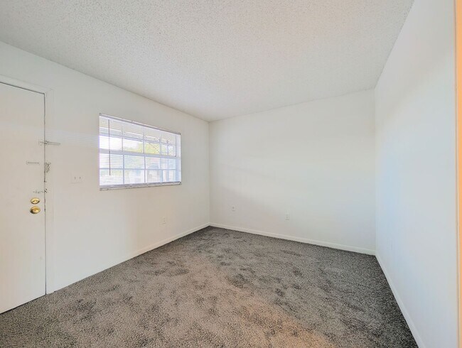 Interior Photo - SSET