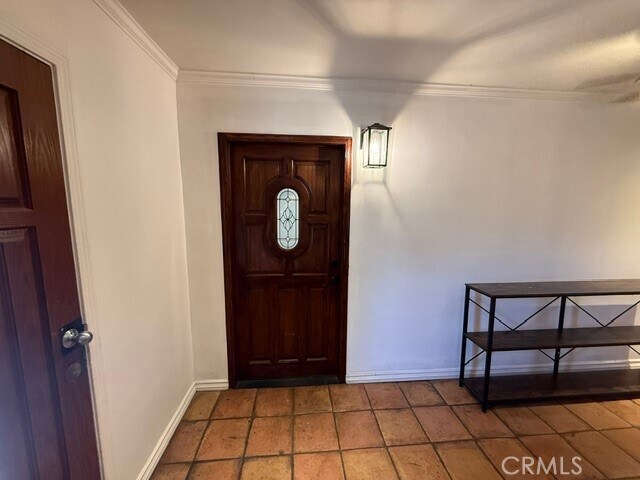 Building Photo - 9031 Phyllis Ave