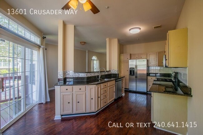 Building Photo - 13601 Crusader Way