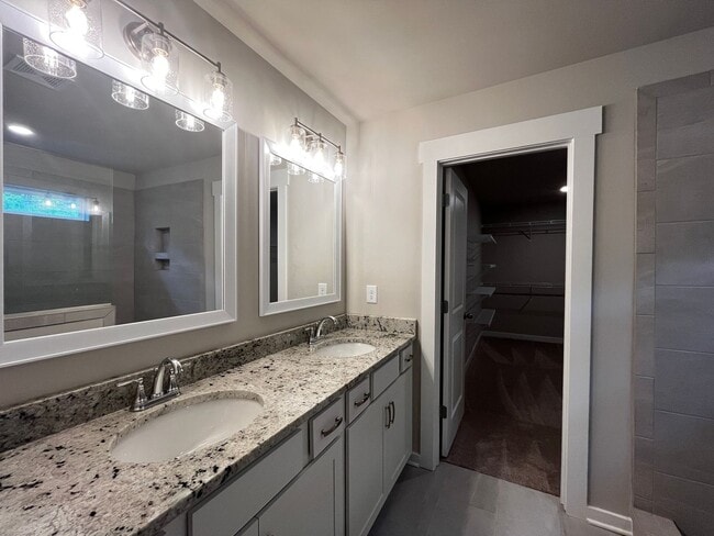 Building Photo - *MOVE IN SPECIAL 50% OFF FIRST MONTH'S RENT* 4 BR/2.5 BA New Construction with Attached Garage in...