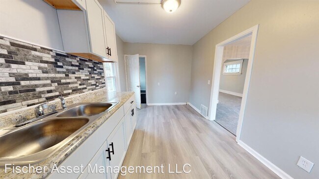 Building Photo - 3 br, 1 bath House - 3359 West 86th St.