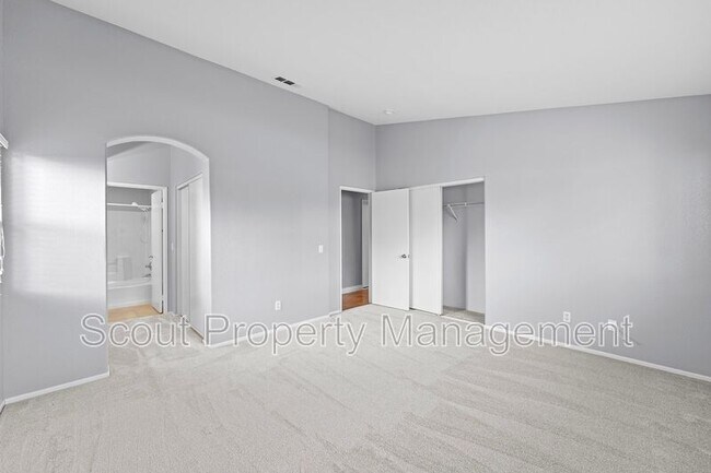 Building Photo - 31654 Granville Dr