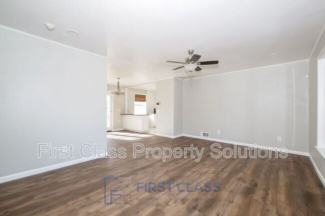 Building Photo - 2236 Carlton Way