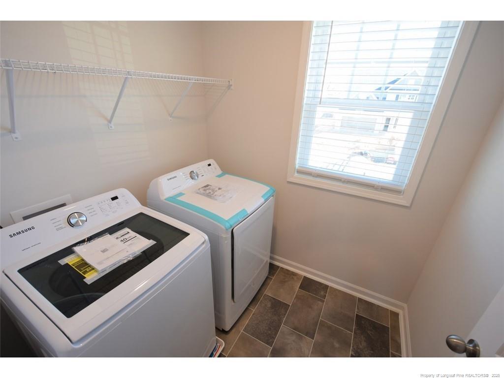 Laundry Room - 331 Brentmoor Dr