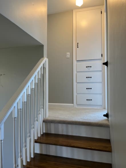 Building Photo - 609 Edgewood Dr