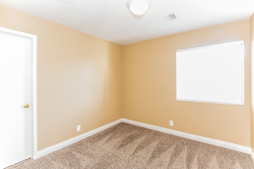 Building Photo - 7300 Lost Shadow Ct