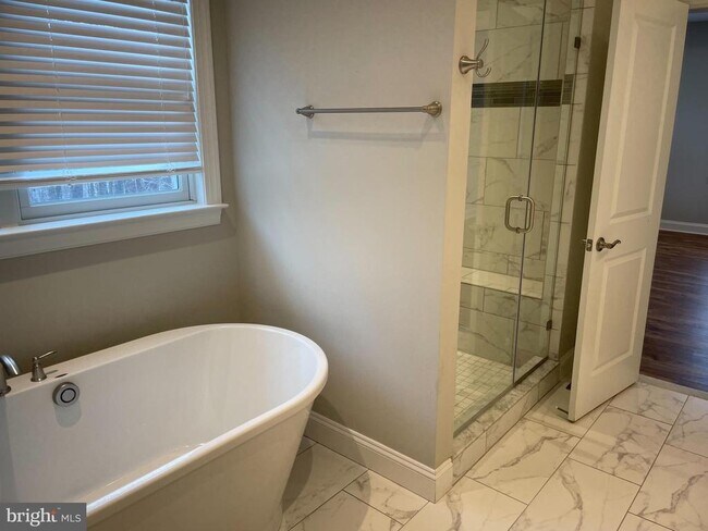 Building Photo - 1318 Ivy Hill Rd