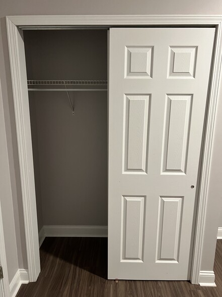 Bed 1 closet - 631 Bakewell St