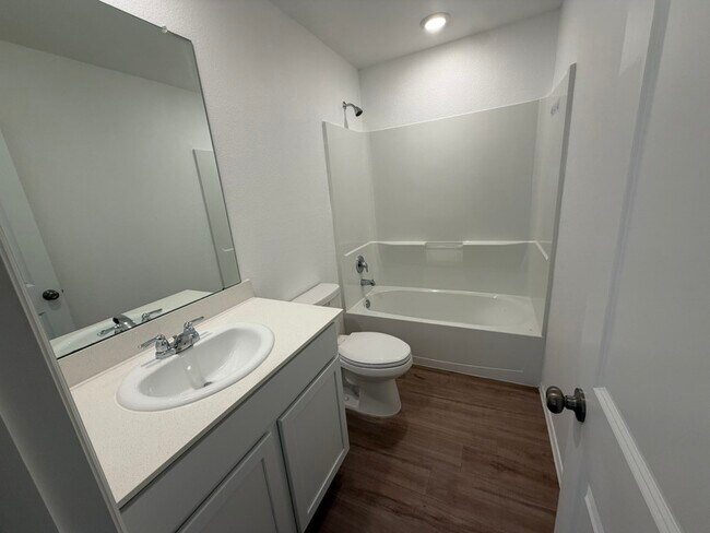 Building Photo - 7323 Greenbriar Cayon Ln