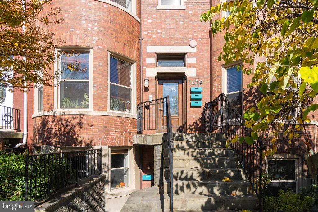 Building Photo - 1429 Clifton St NW