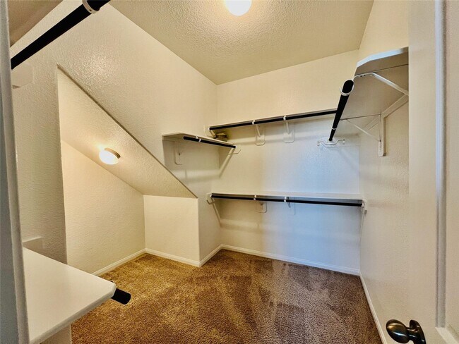 Building Photo - 24610 Signorelli Way