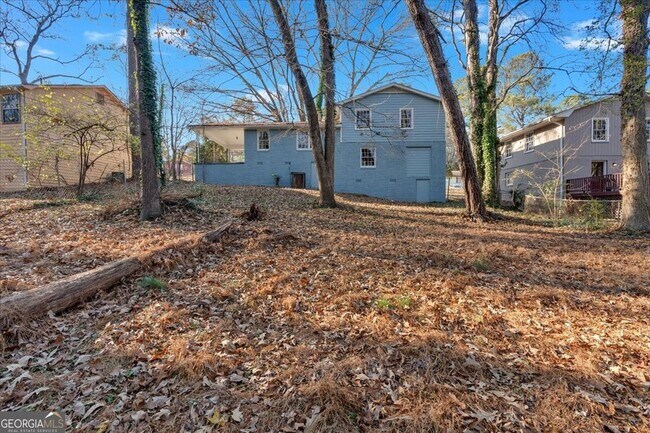 Building Photo - 2080 Bluffton Way