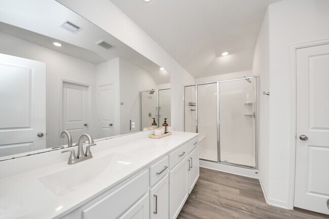 Building Photo - 2302 Dewford Fls Dr