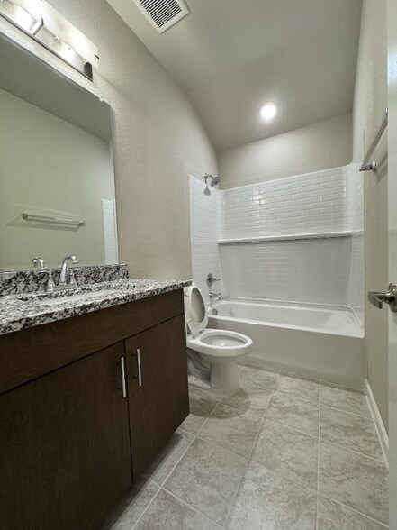 Building Photo - 4432 Norcross Ln