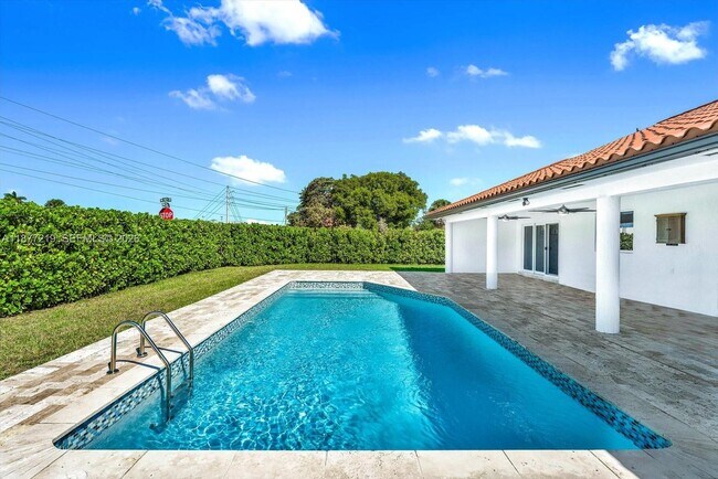 Building Photo - 9203 SW 136th Terrace