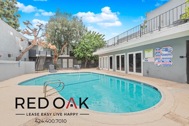 Building Photo - 10535 Lindley Ave