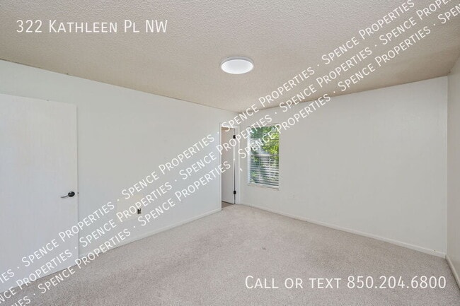 Building Photo - 322 Kathleen Pl NW