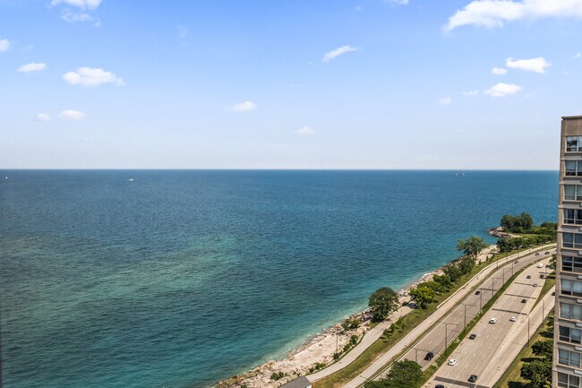 Building Photo - 4800 S Chicago Beach Dr