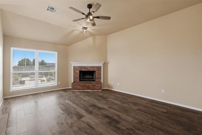 Building Photo - 5904 SE 88th St