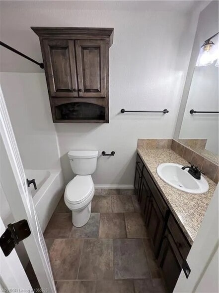 Building Photo - 2005 S P St