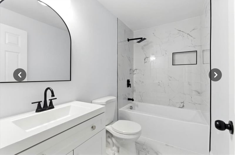 Building Photo - 4274 Pineview Dr