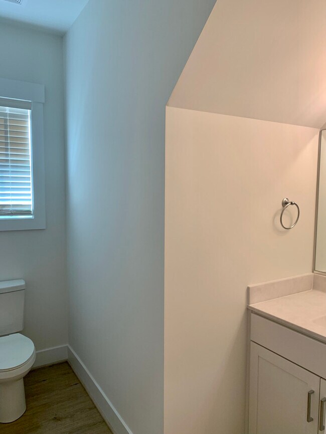 Building Photo - 5214 Campbell Ave